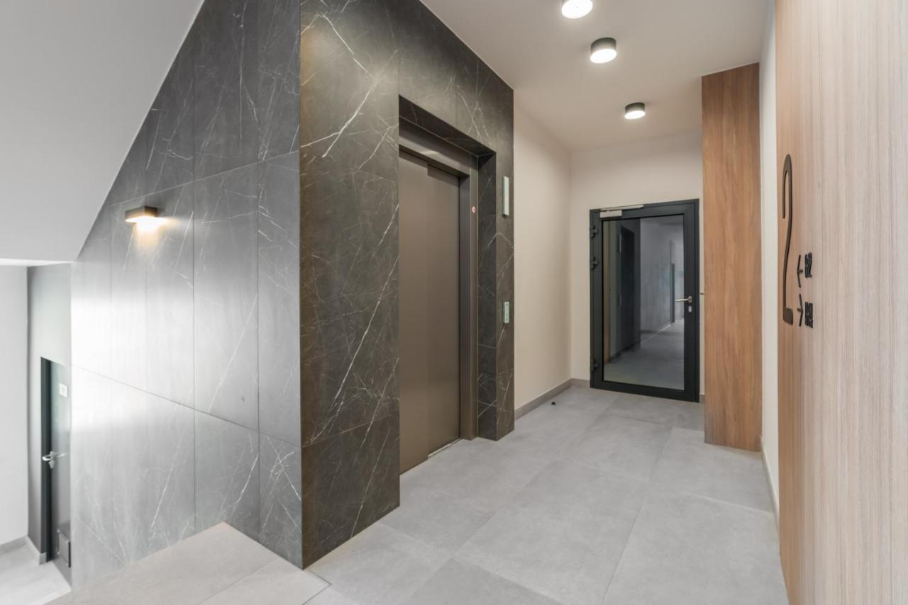 Old Town Apartments Podgorze By Noclegi Renters Poznań Exteriör bild